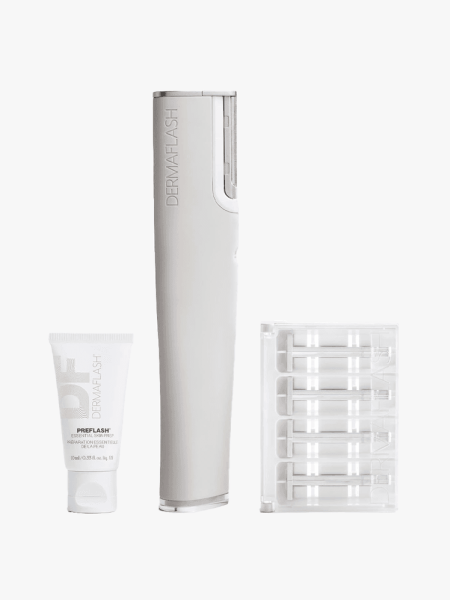 Dermaflash Luxe Advanced Sonic Dermaplaning  Peach Fuzz Removal Set in branded components on a light gray background